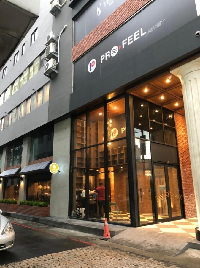 City Center Hotel Taichung Exteriör bild